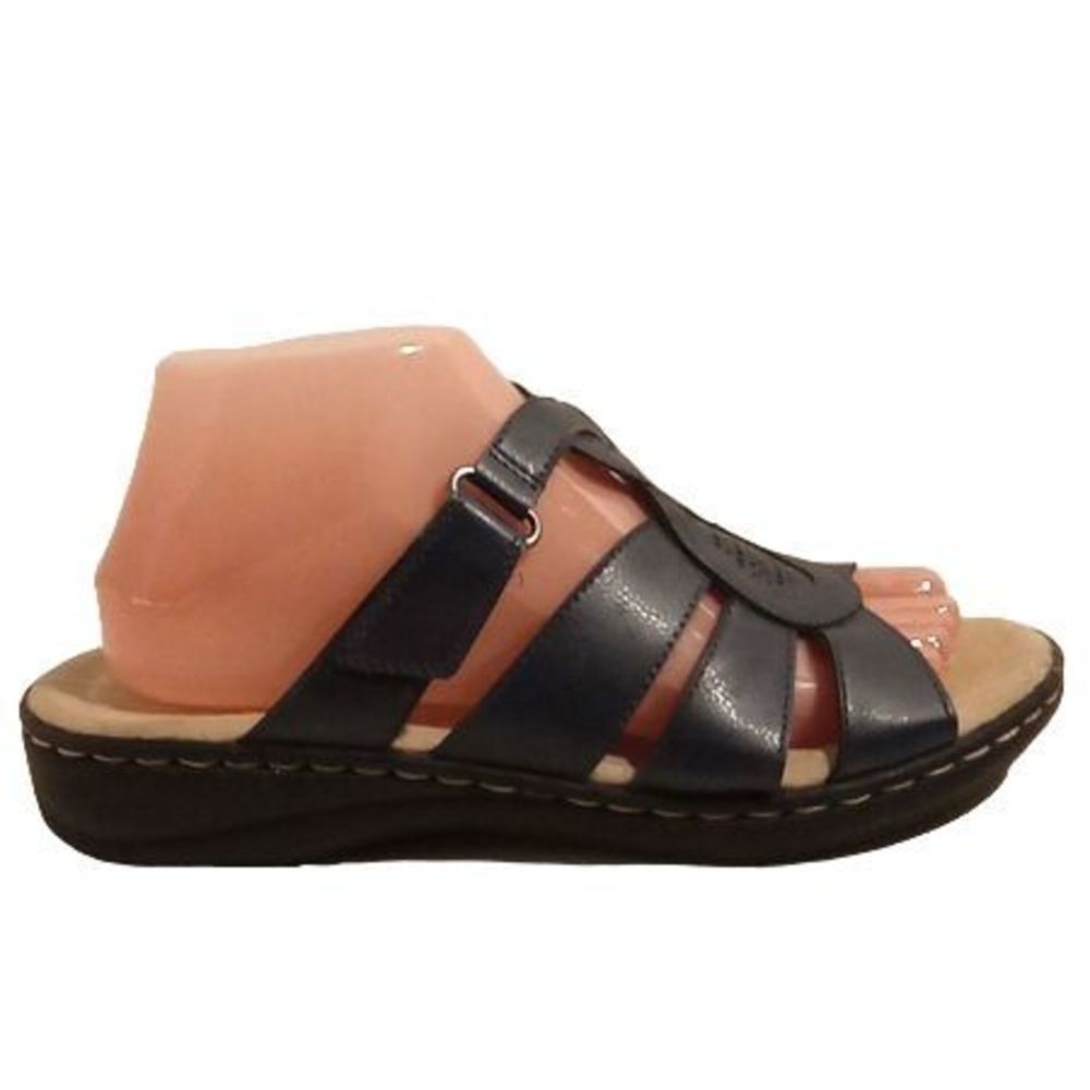 Croft & Barrow Black Strappy Sandals Women's‎ Size 8.5